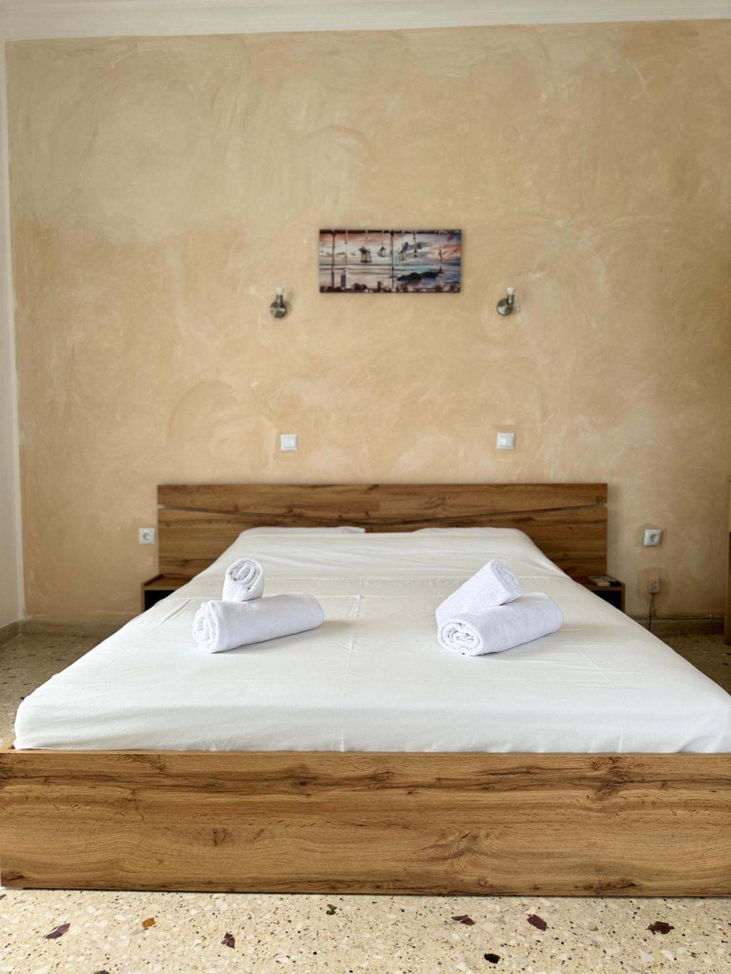 Santa Marina Rooms Agia Marina  ภายนอก รูปภาพ