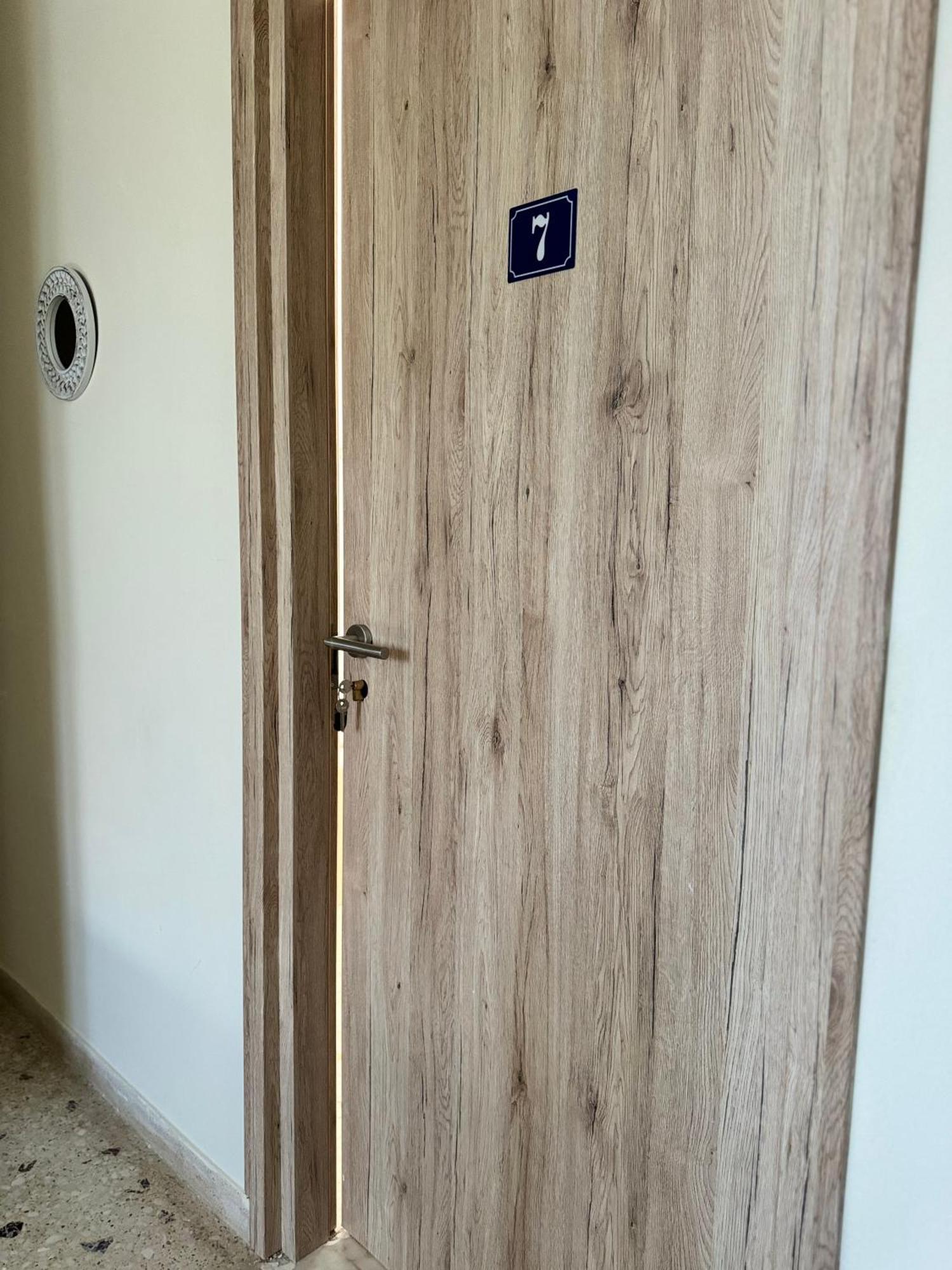 Santa Marina Rooms Agia Marina  ภายนอก รูปภาพ